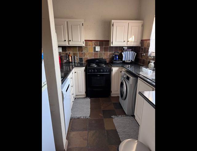 1 bed property to rent in WELTEVREDENPARK